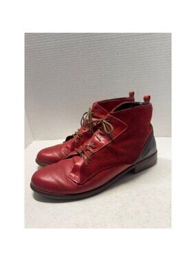 Naot Red Leather Suede Lace Up Ankle Boots 209613 Size 40 9